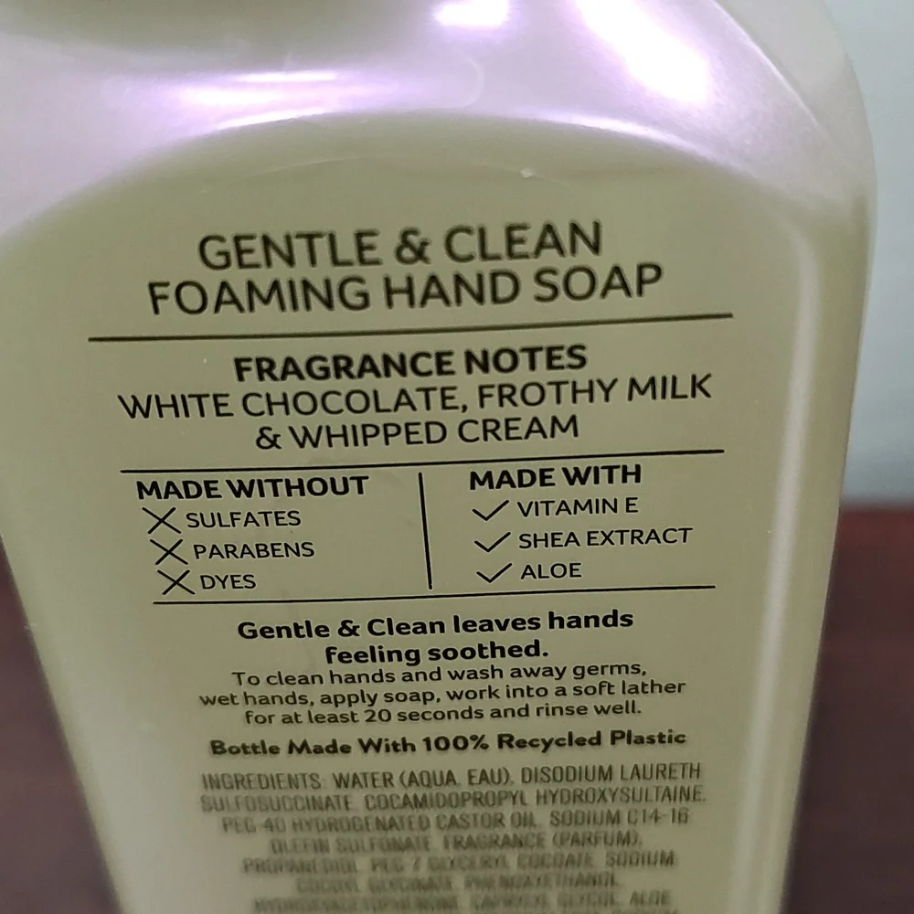 Bath & Body Works 5 Piece Foaming Hand Soap Bundle - Cold & Festive Destash - Picture 3 of 5